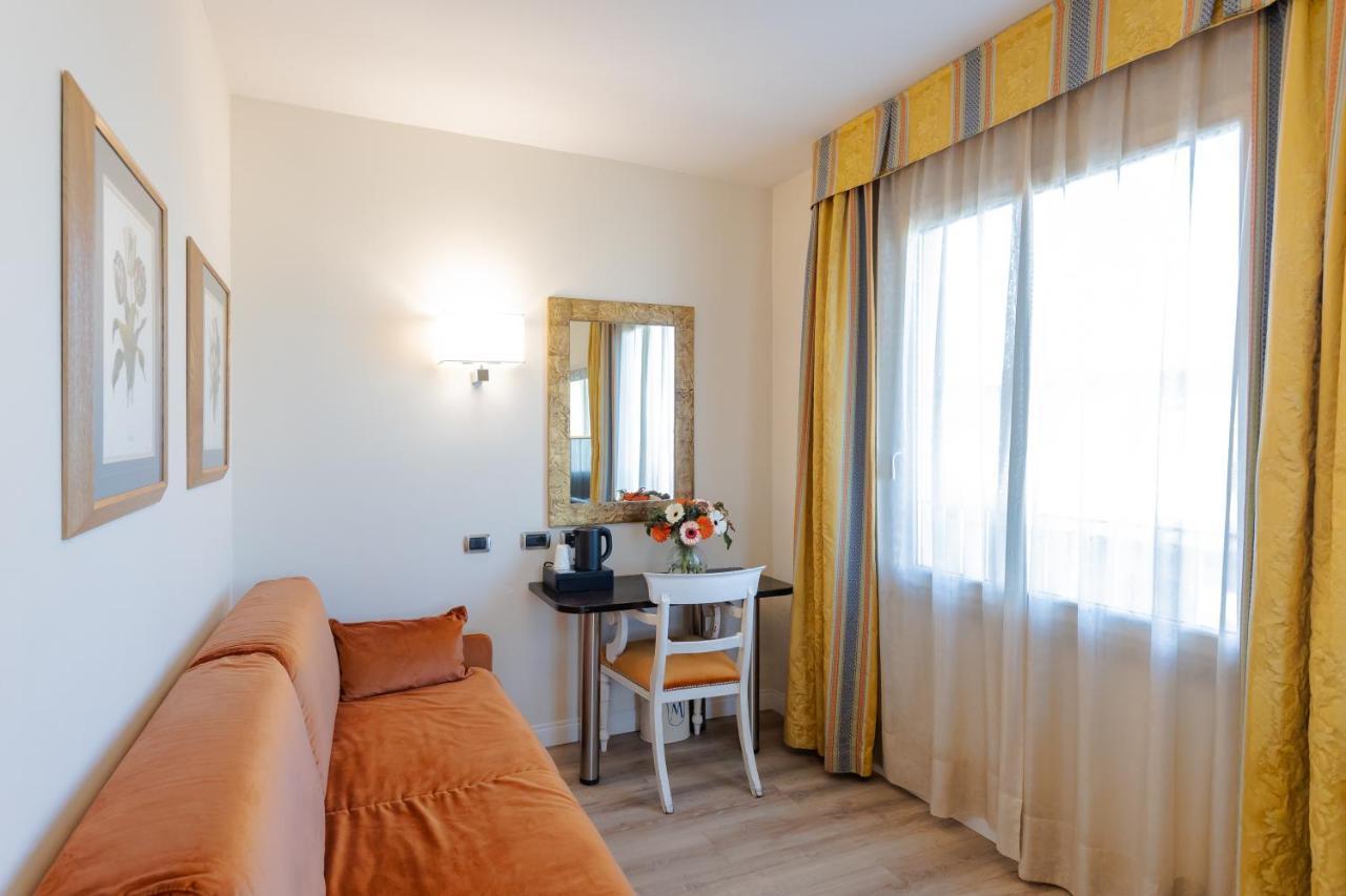 Fh55 Grand Hotel Mediterraneo Florencie Exteriér fotografie
