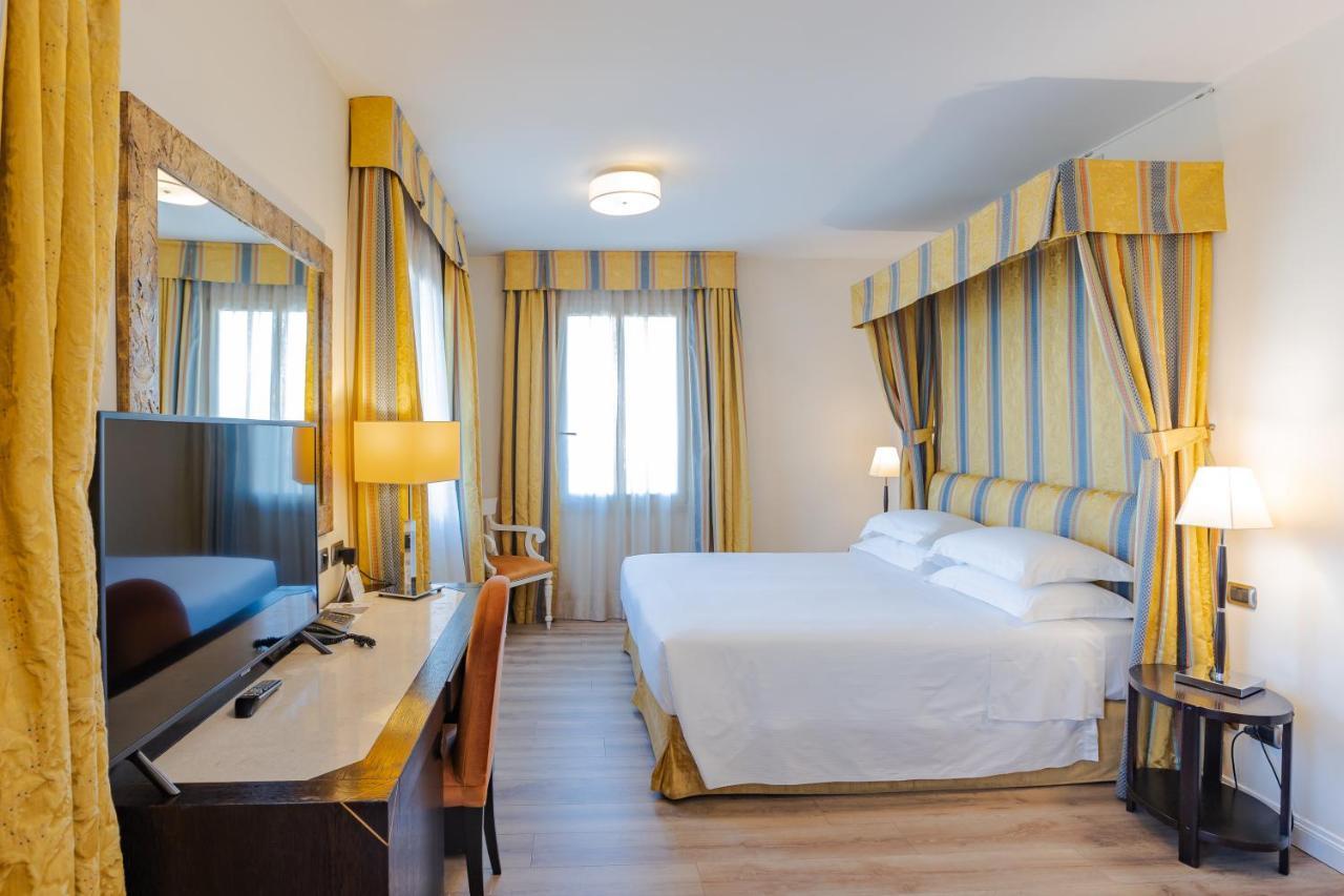 Fh55 Grand Hotel Mediterraneo Florencie Exteriér fotografie